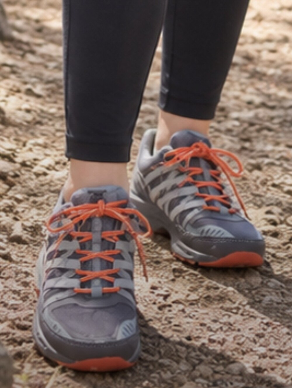 KEEN Versatrail WP Women’s 9 Waterproof Hiking Trail Shoes Gray Orange